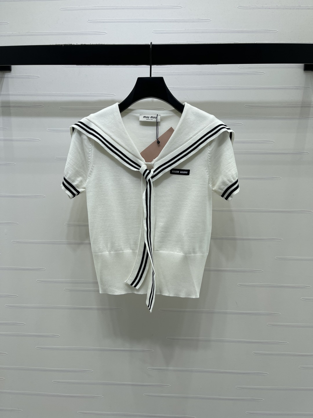 Women's short sleeves
